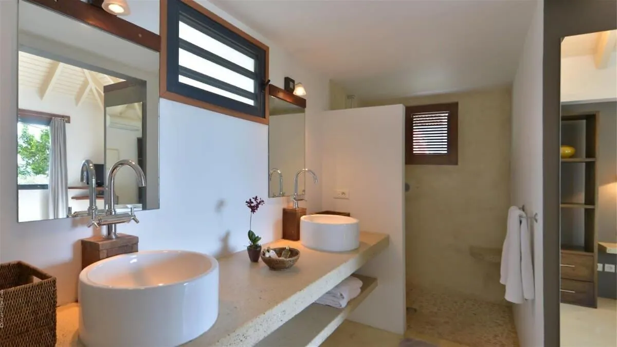 Pleasant Villa With High-Quality Amenities 구스타비아